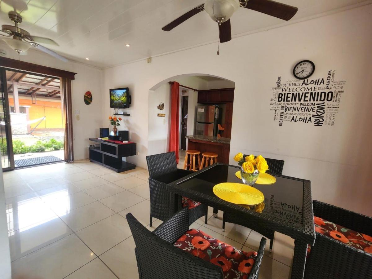 Elegant Villa In La Fortuna With Spacious Backyard Plus Very Private Pool & Parking Exterior foto